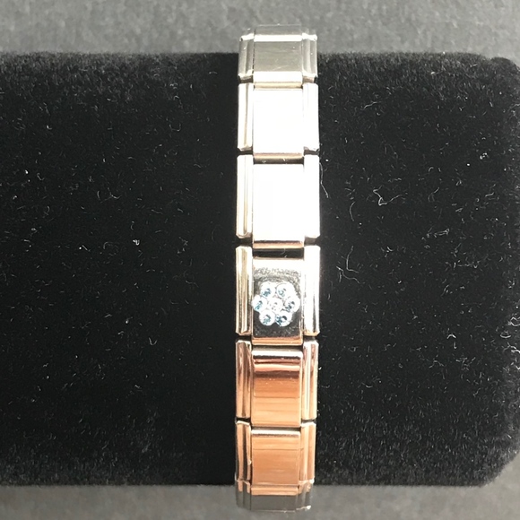 Jewelry - ❤️ 5/$35 Stainless Italian Charm Stretch Bracelet